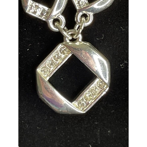 Vintage Avon SAQ signed Double Chain ‘Y’ Necklace geometric Pendant 2006 White - Picture 6 of 15